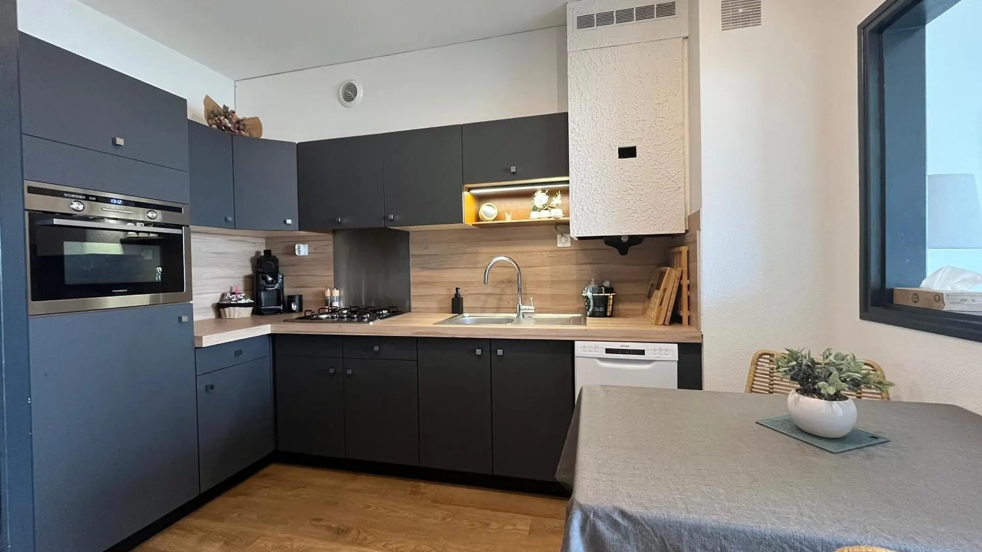 Coeur De Concarneau, Appartement Entier, Proche Centre, Corniche Et Plage Avec Parking Apartmán Concarneau